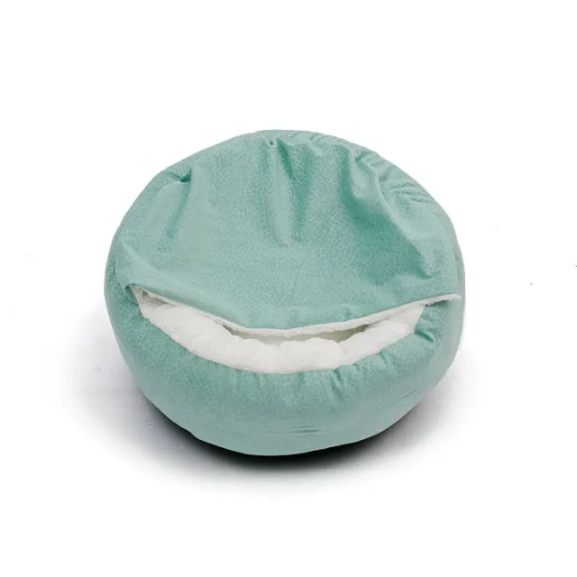 Dog Bed With Hooded Blanket Winter Warm